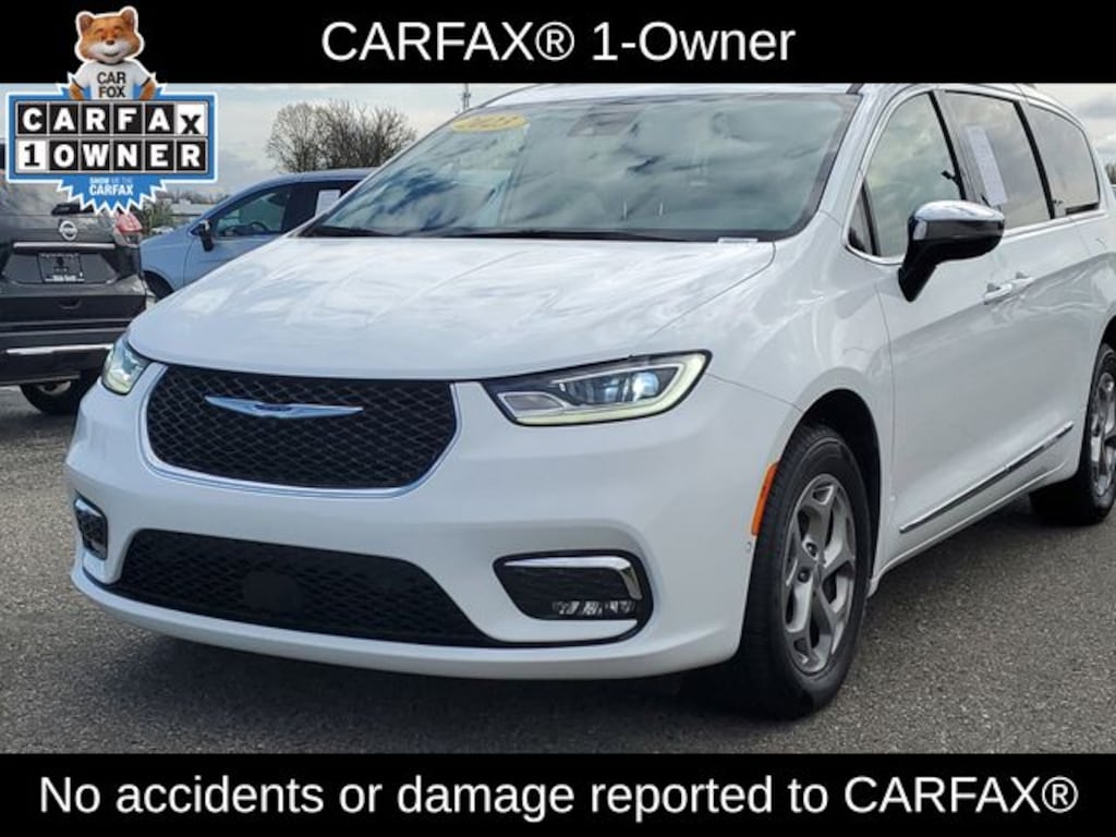 Used 2023 Chrysler Pacifica Limited Minivan/Van