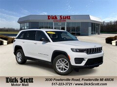 2023 Jeep Grand Cherokee Laredo SUV