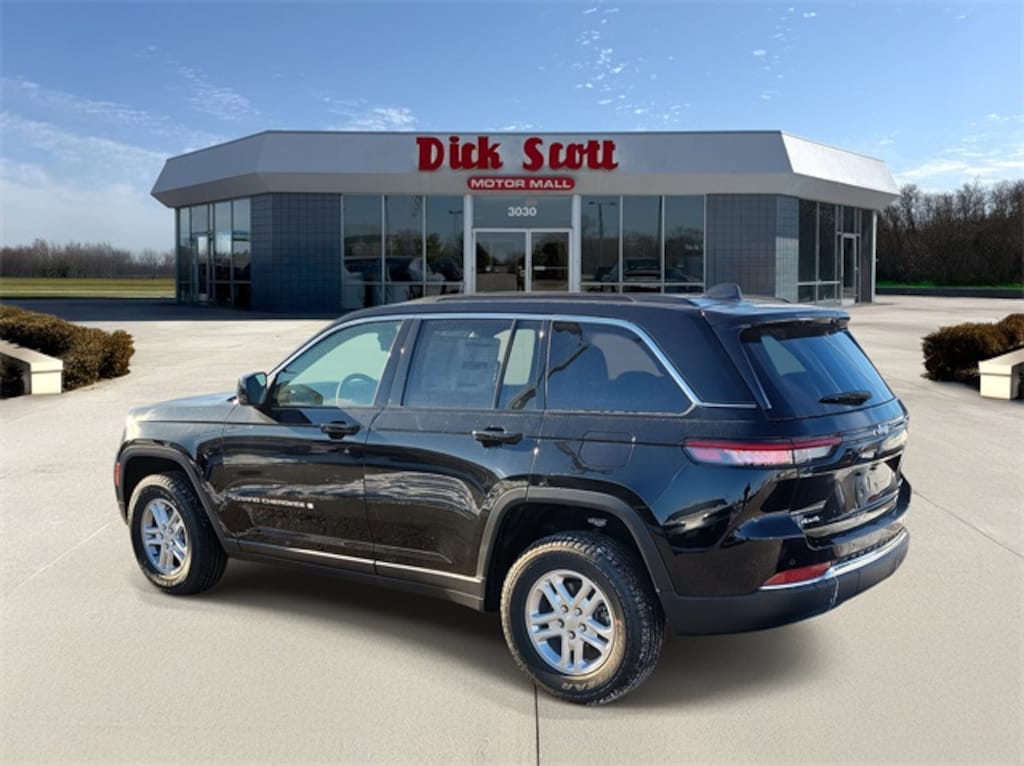 New 2025 Jeep Grand Cherokee Laredo Sport Utility