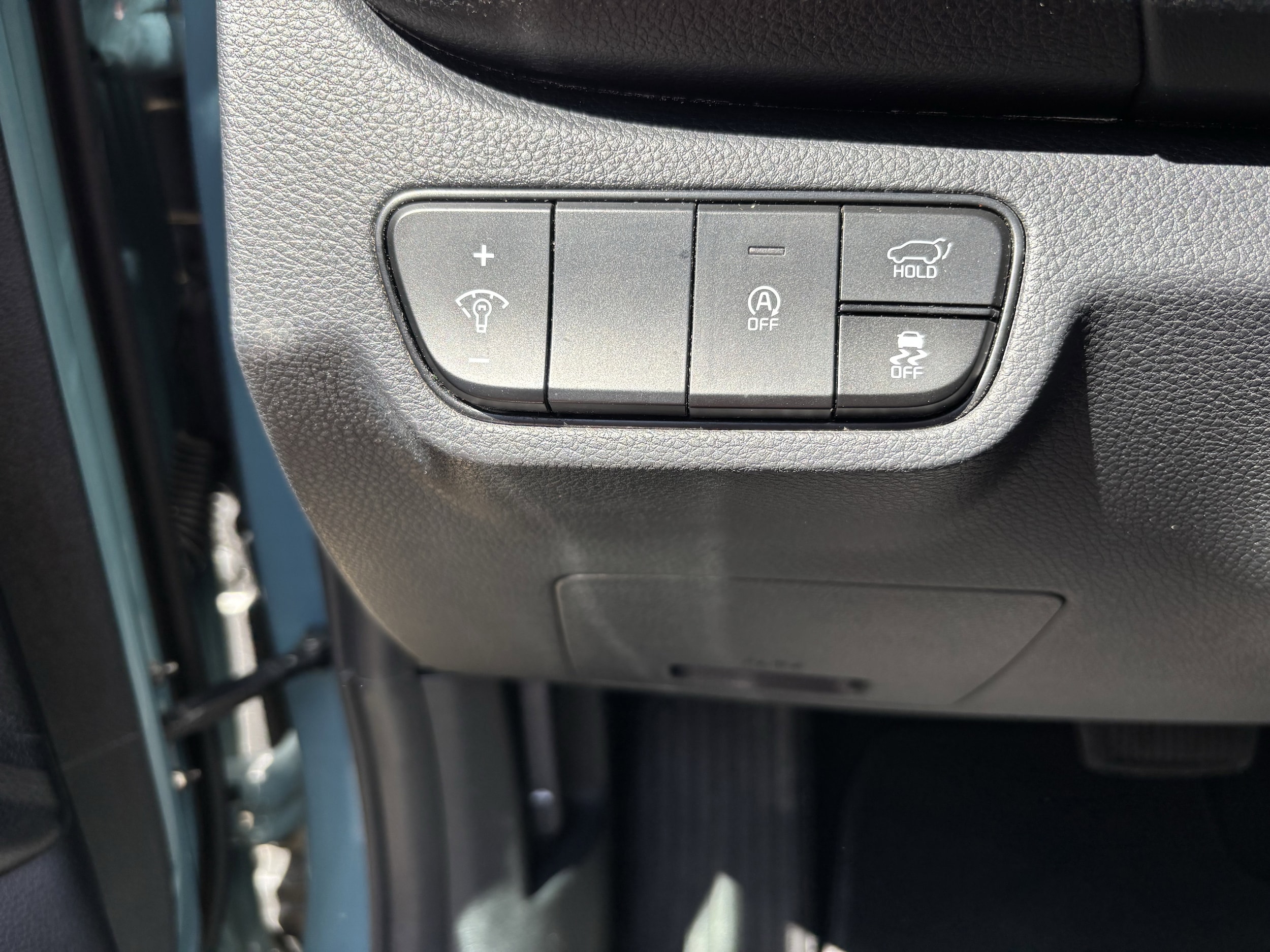 2025 Kia Seltos EX - Photo 9