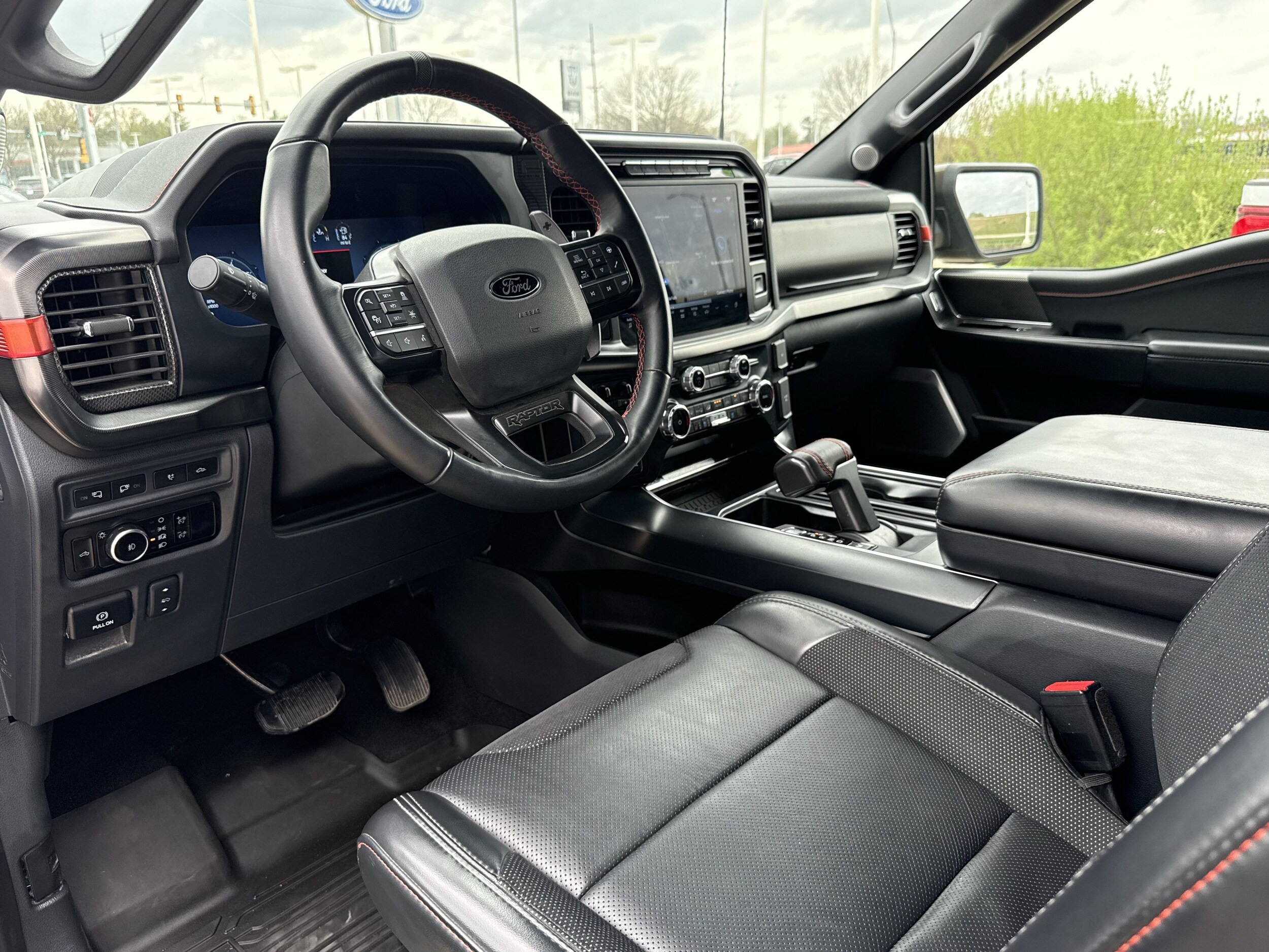 2024 Ford F-150 Raptor - Photo 13