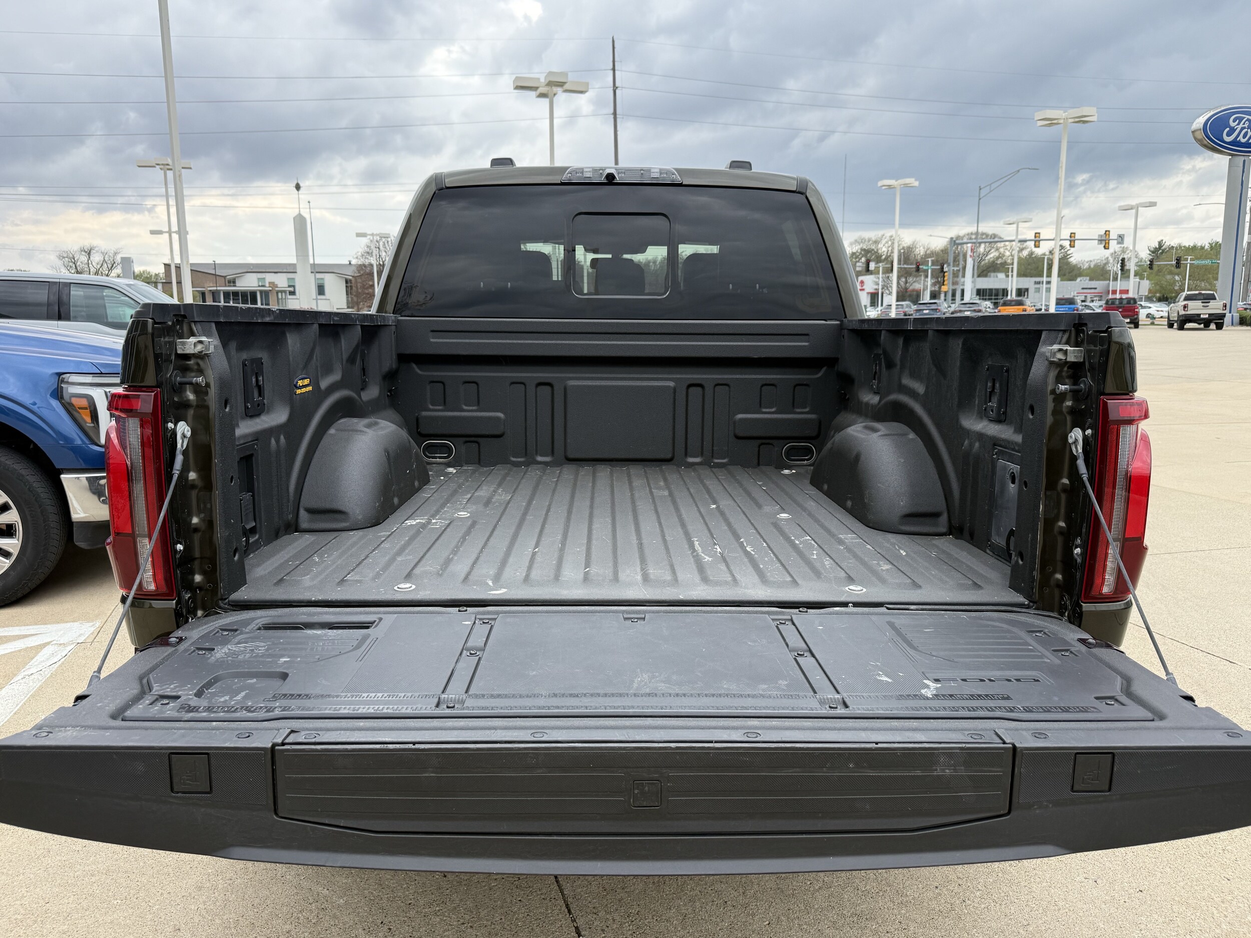 2024 Ford F-150 Raptor - Photo 11