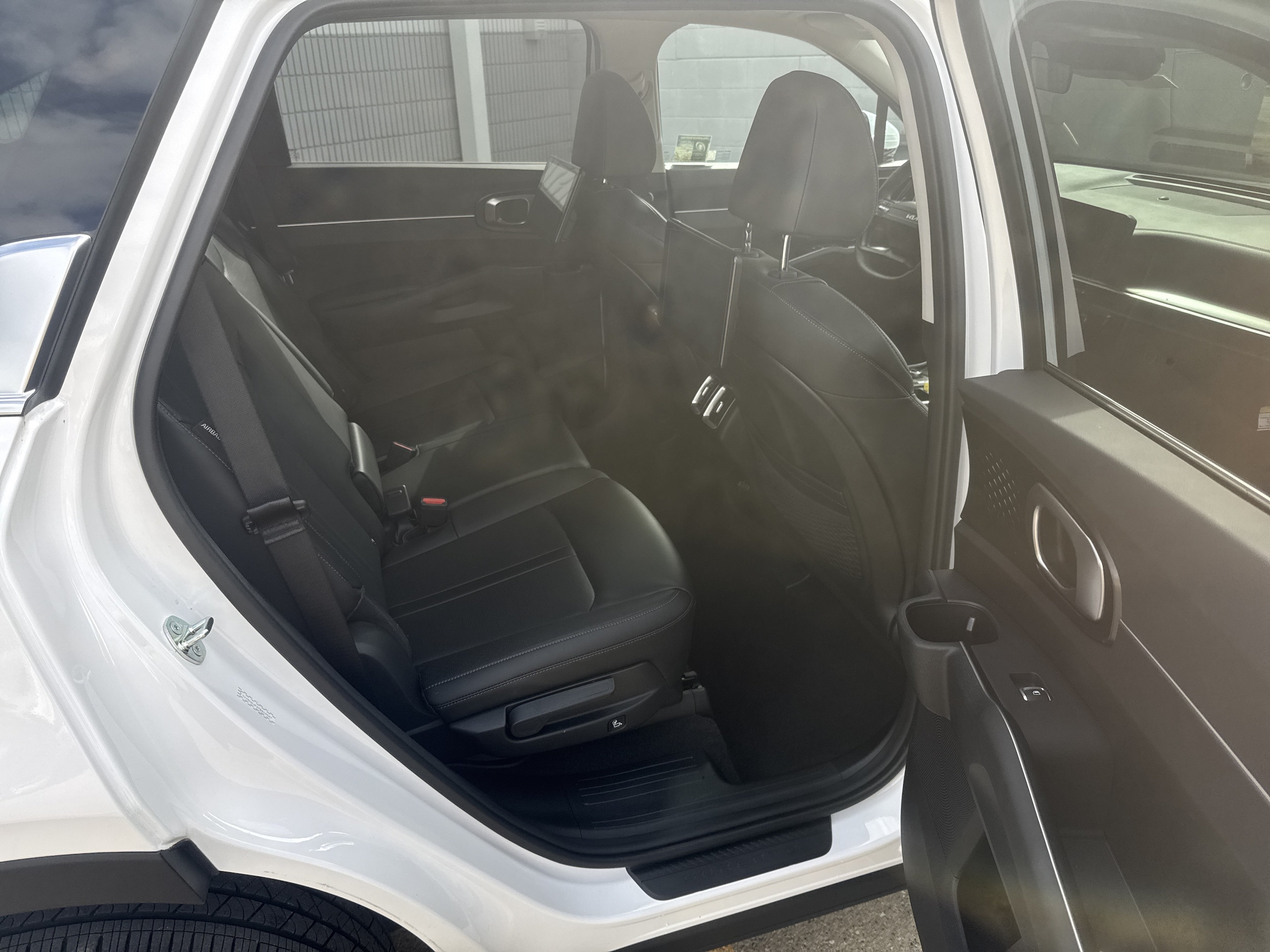 2026 Kia Sorento EX - Photo 6