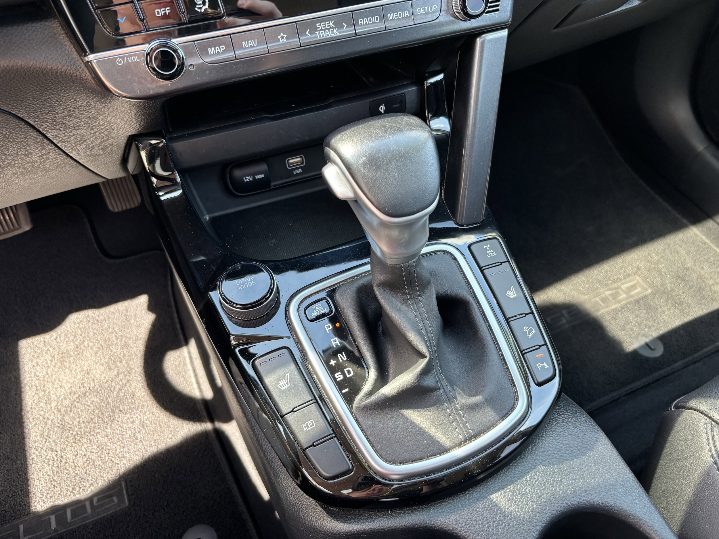 2025 Kia Seltos EX - Photo 14