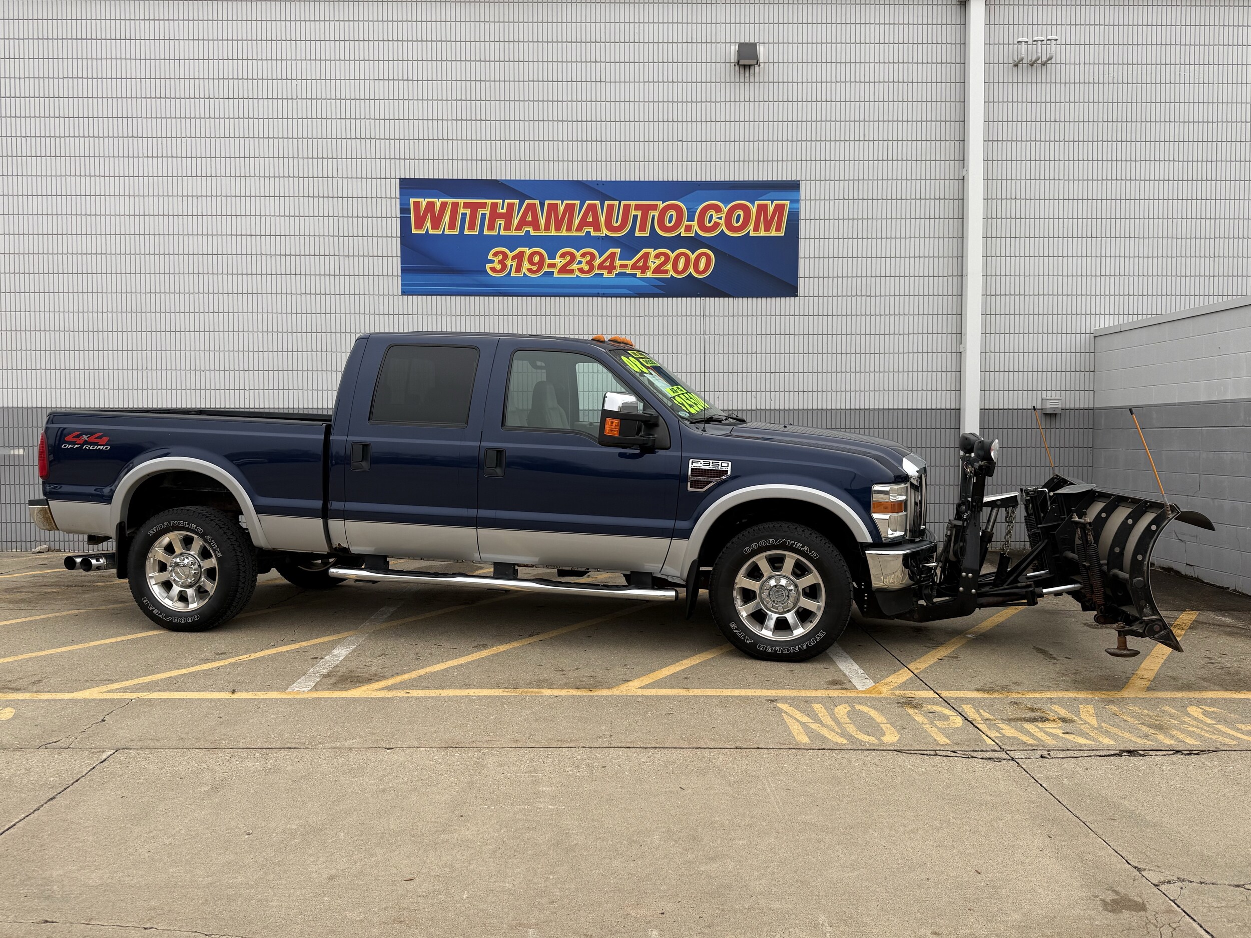 2008 Ford F-350 Lariat photo 2