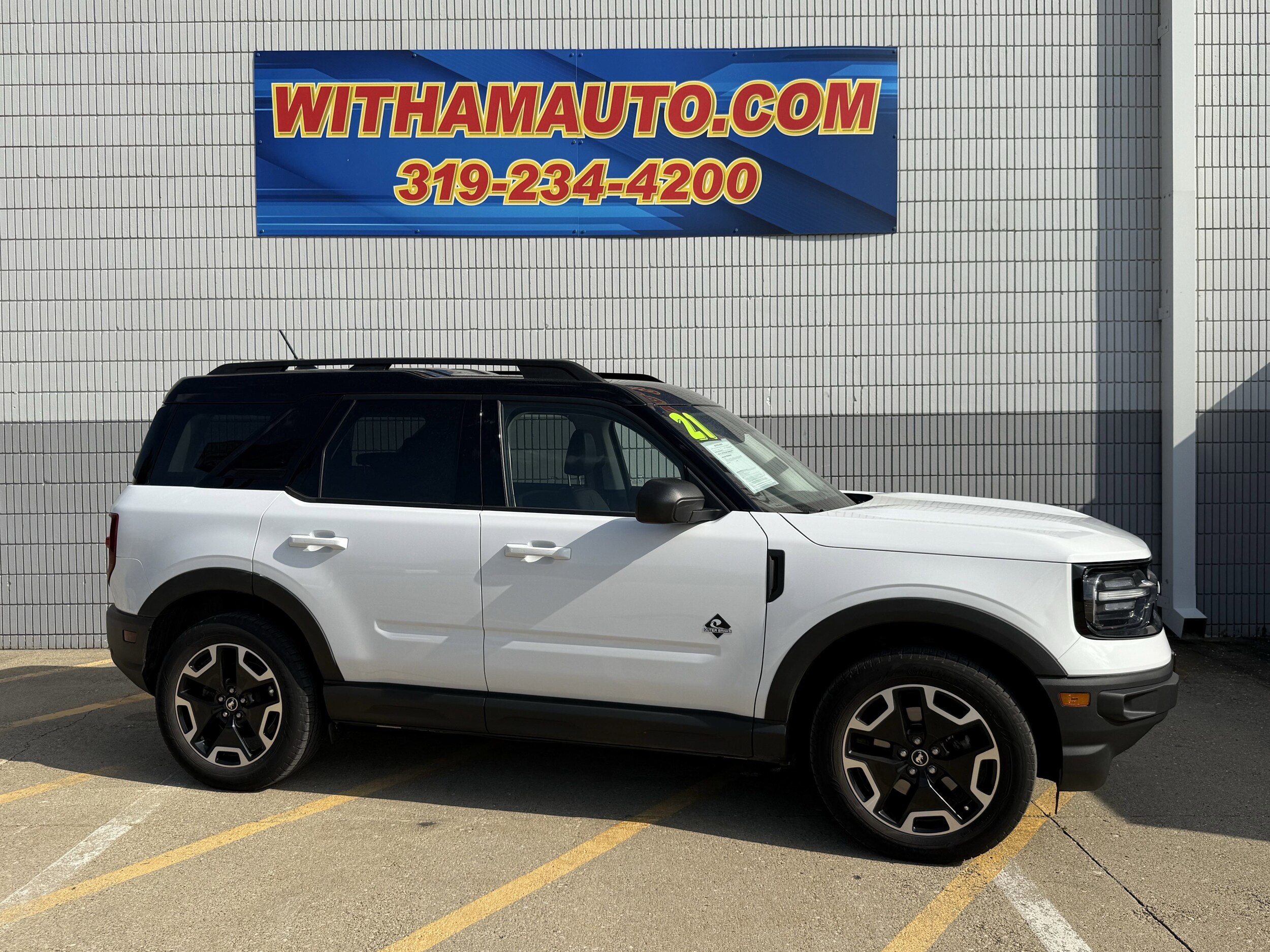 2021 Ford Bronco Sport Outer Banks photo 3