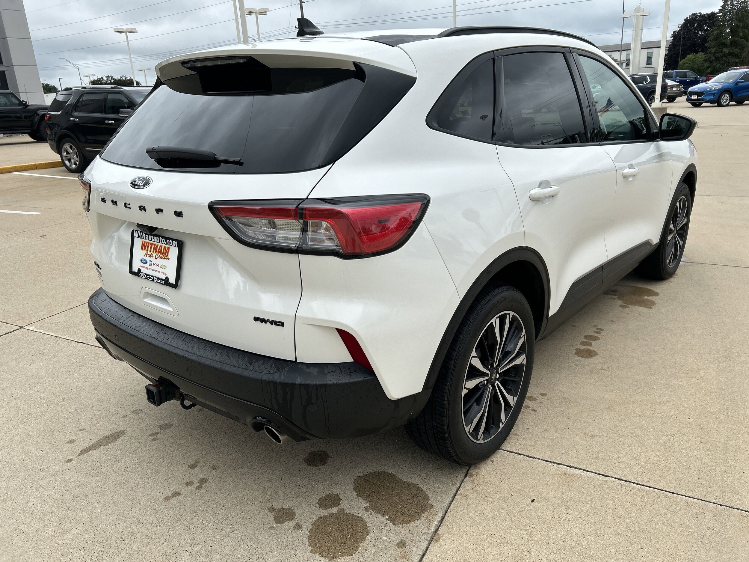 2021 Ford Escape SEL photo 4
