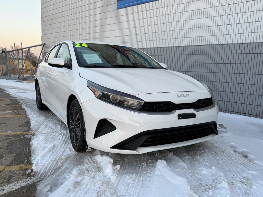 Used 2024 Kia Forte LXS Sedan
