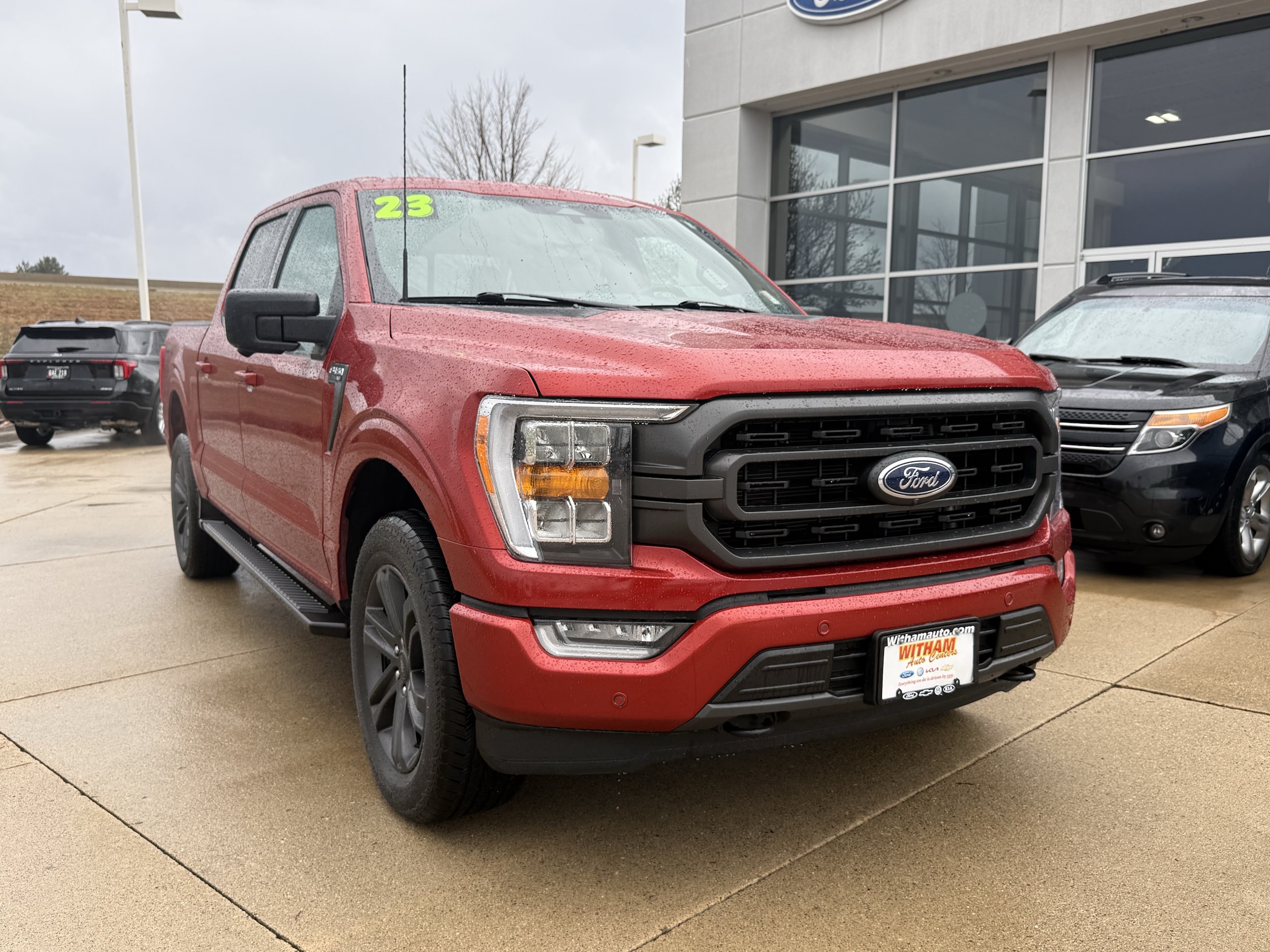 2023 Ford F-150 XLT - Photo 2