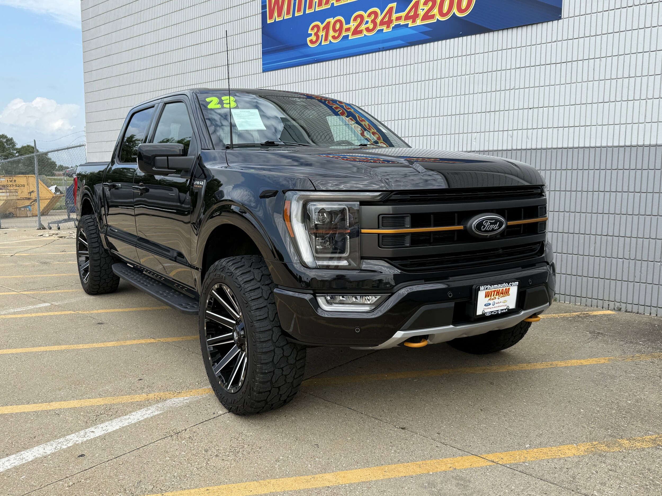 2023 Ford F-150 photo 2