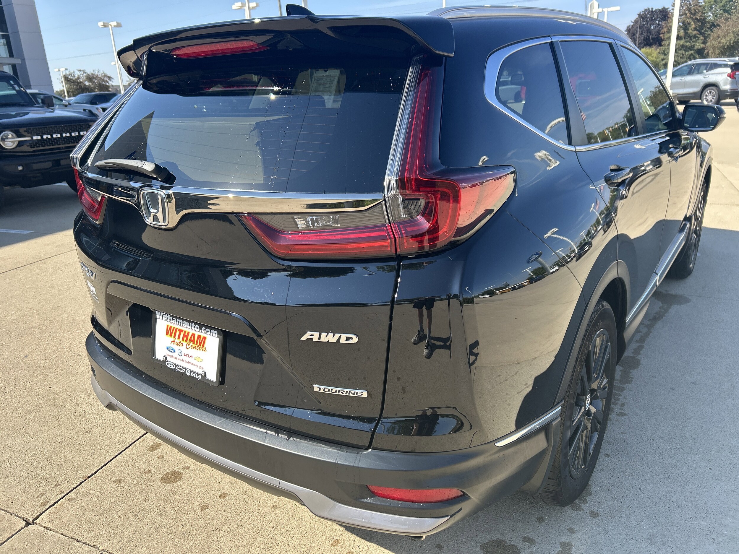 2022 Honda CR-V Touring photo 2