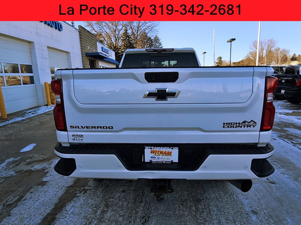 Used 2022 Chevrolet Silverado 3500HD High Country Truck Crew Cab