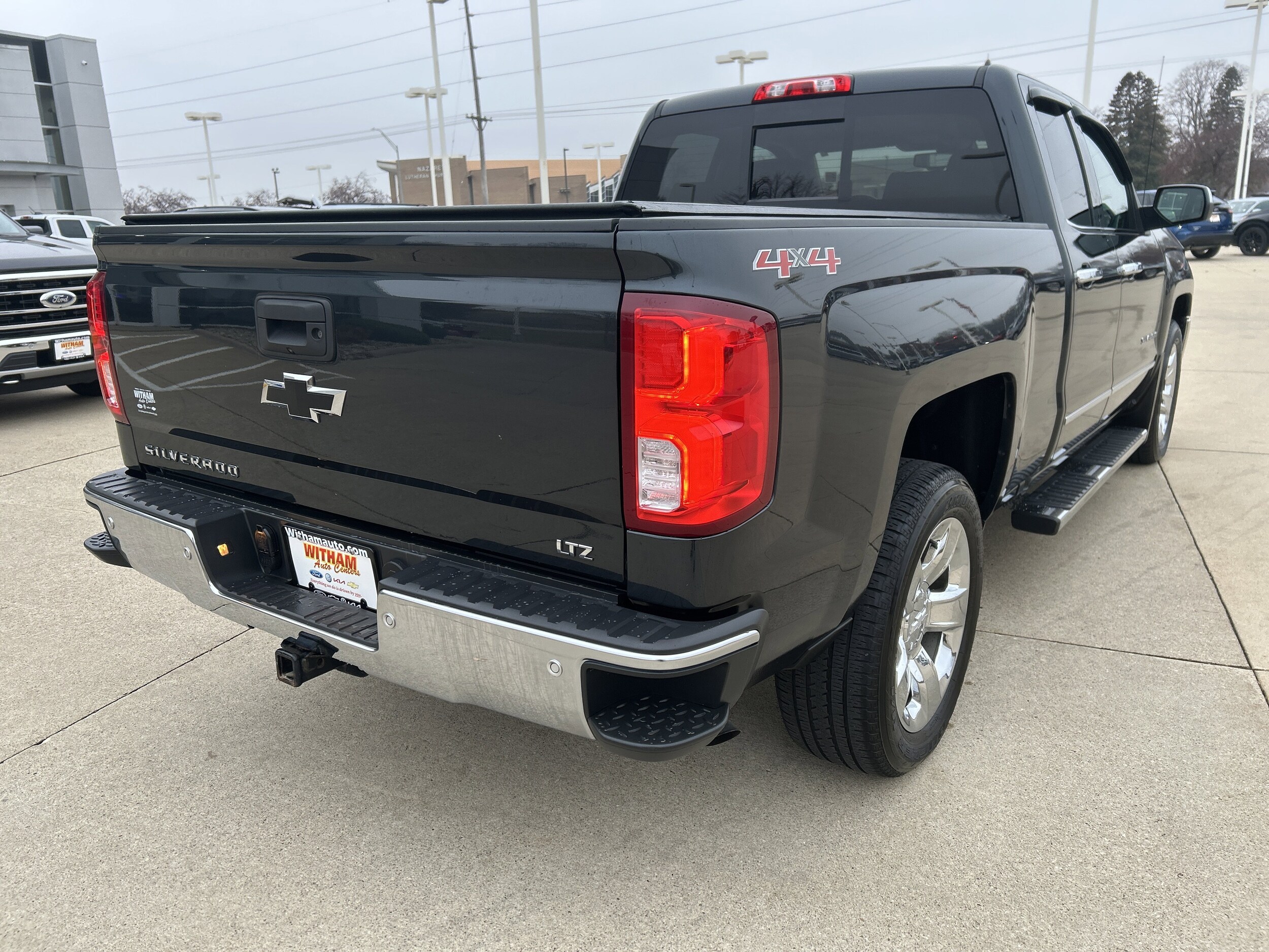 2017 Chevrolet Silverado 1500 LTZ photo 4