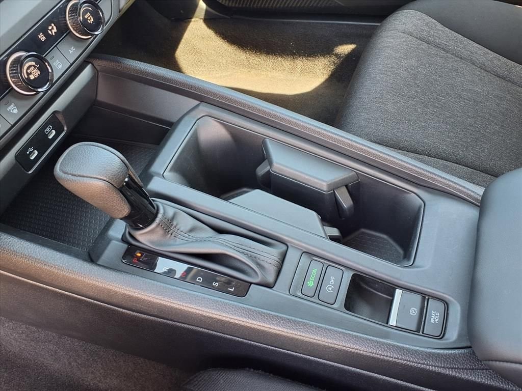 2024 Honda Accord LX - Photo 12
