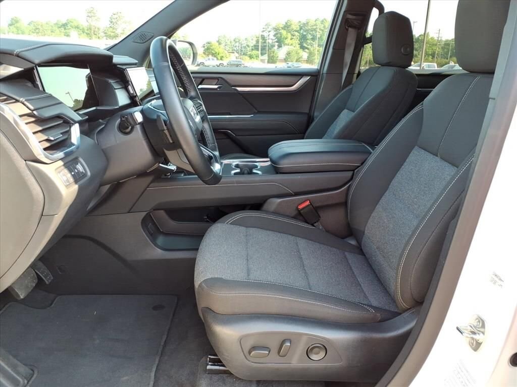 Used 2025 GMC Acadia Elevation SUV