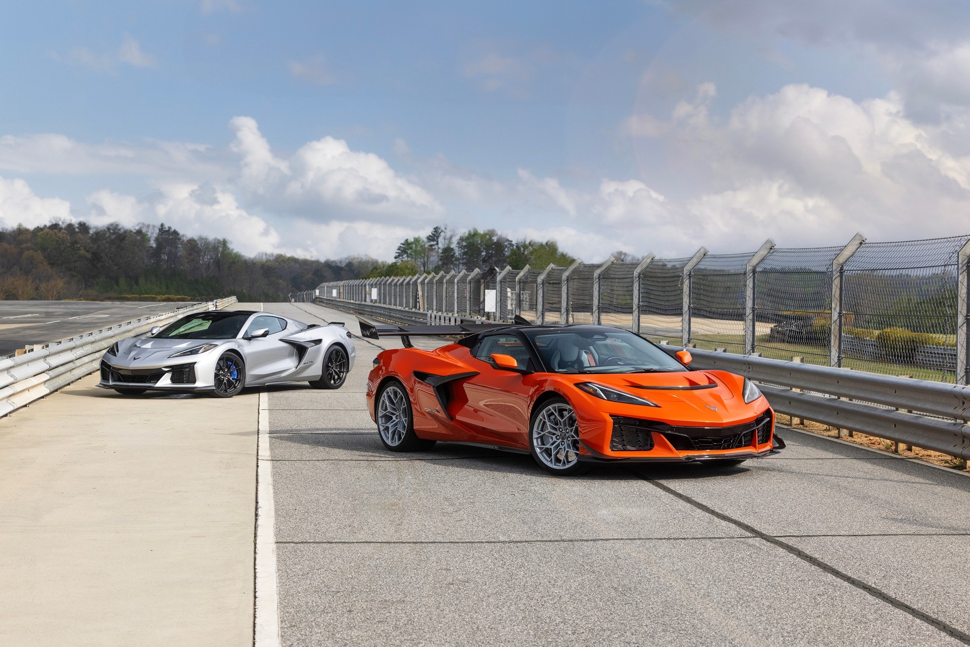 Chevrolet-2026-Corvette-ZR1X-Pack-Shot.jpg