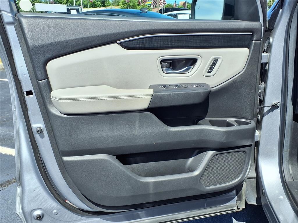 Used 2024 Honda Pilot Elite