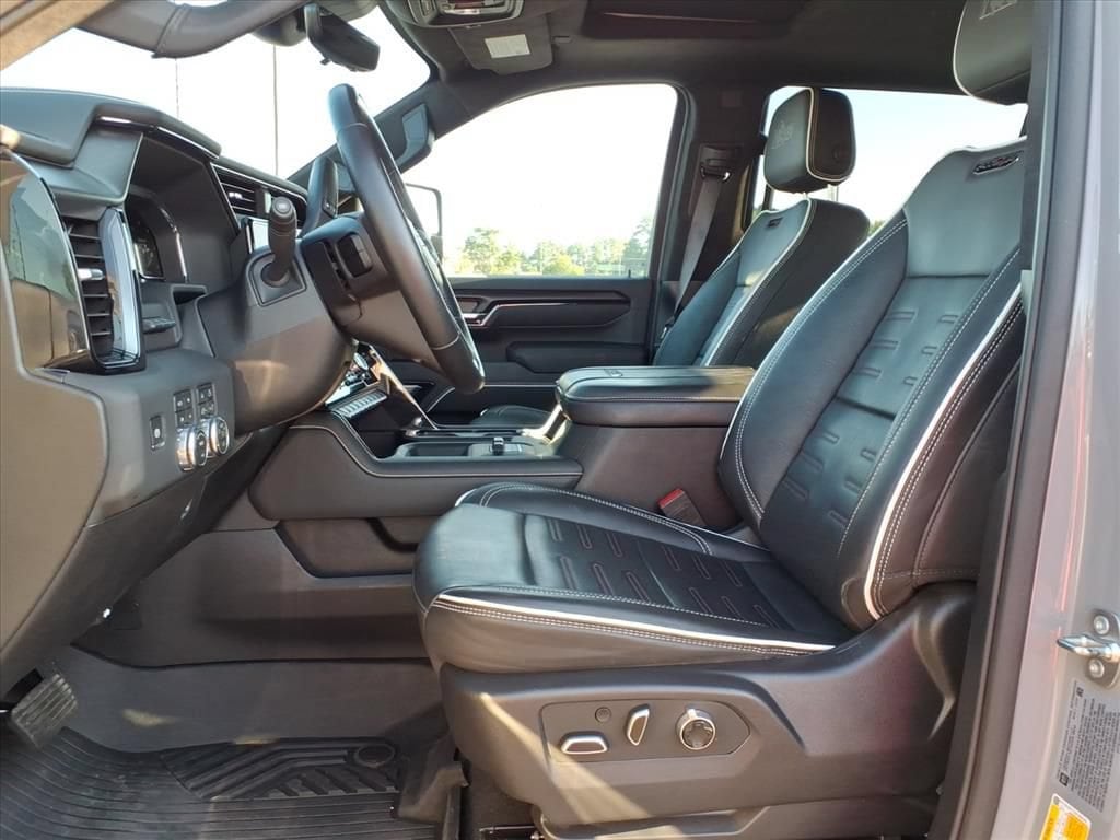 Used 2025 GMC Sierra 2500 HD AT4X Truck