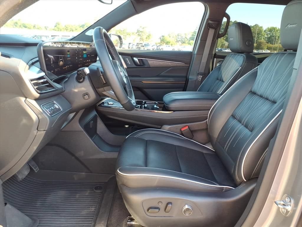 Used 2025 Buick Enclave Avenir SUV