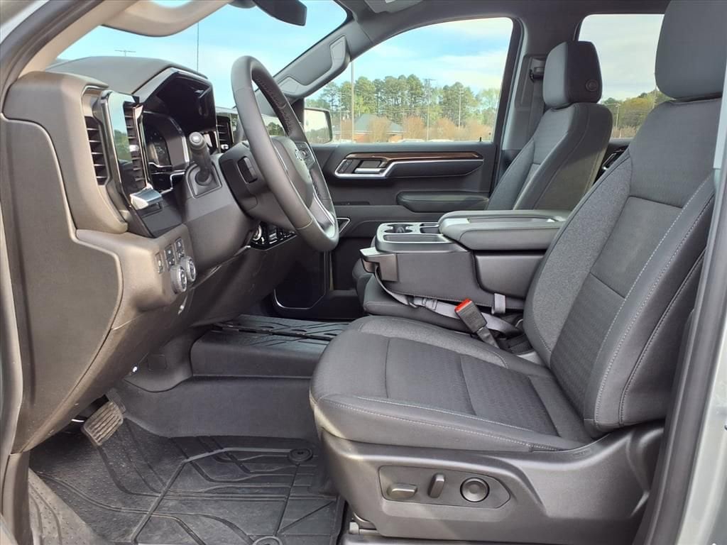 Used 2025 Chevrolet Silverado 1500 RST Truck