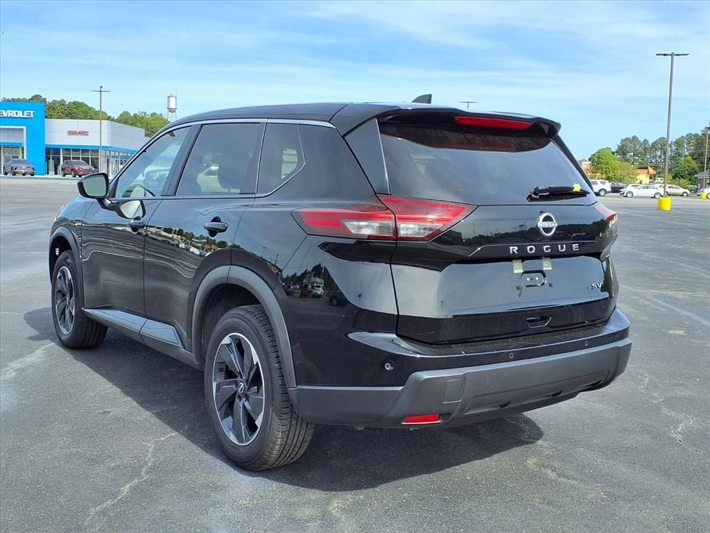 2024 Nissan Rogue SV - Photo 17