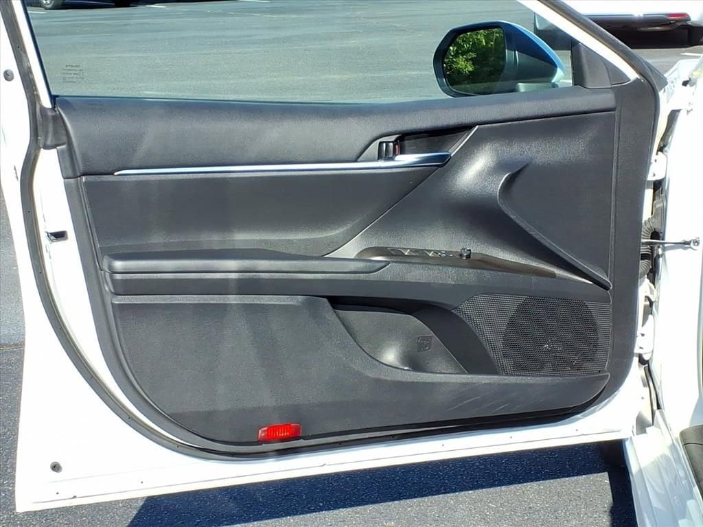Used 2023 Toyota Camry SE