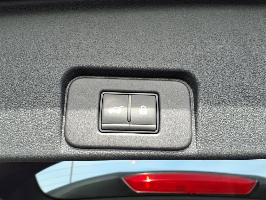2024 Nissan Rogue SV - Photo 23