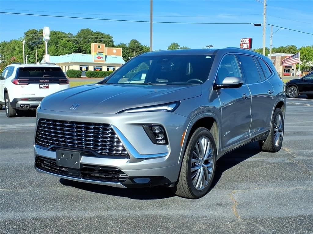 Used 2025 Buick Enclave Avenir SUV