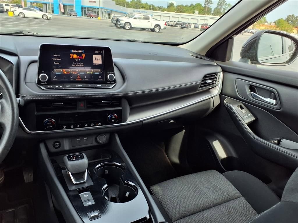 2024 Nissan Rogue SV - Photo 26