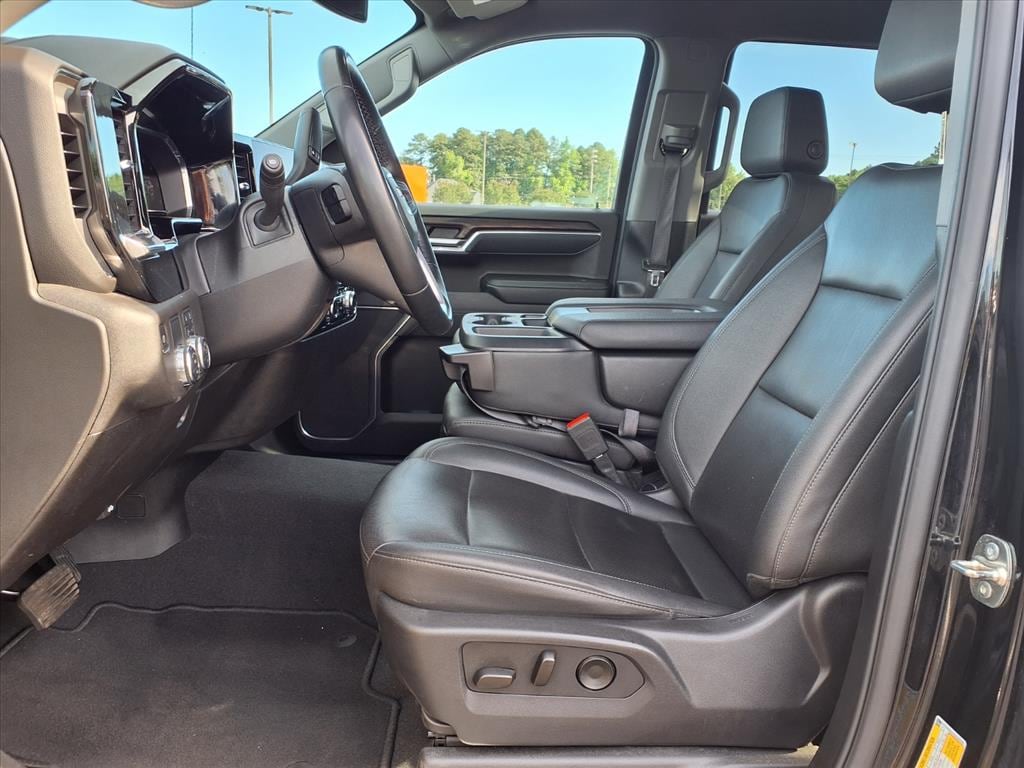 Used 2025 GMC Sierra 1500 SLT Truck