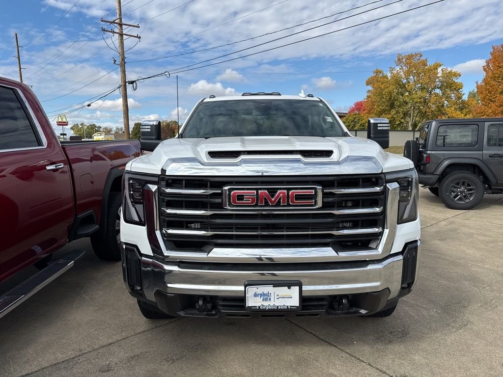 Used 2025 GMC Sierra 2500 HD SLT Truck Crew Cab