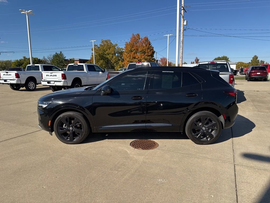 Used 2022 Buick Envision Essence SUV