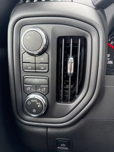 2026 GMC Sierra 1500 Pro - Photo 8