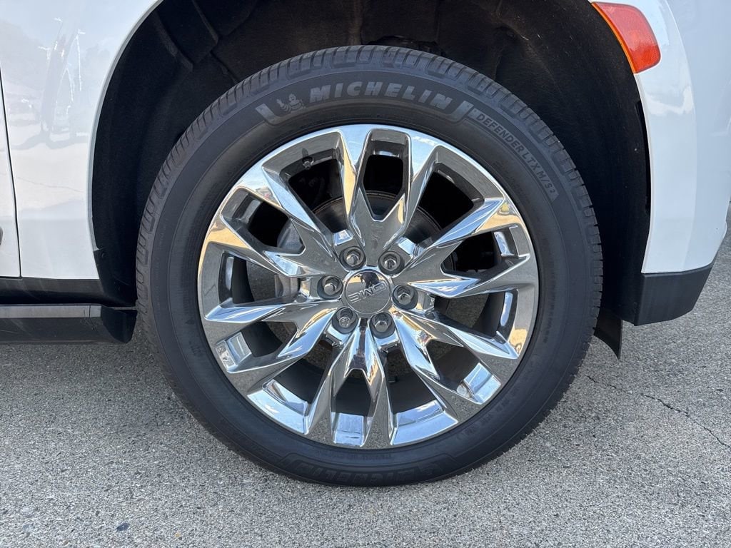2022 GMC Yukon XL Denali - Photo 8