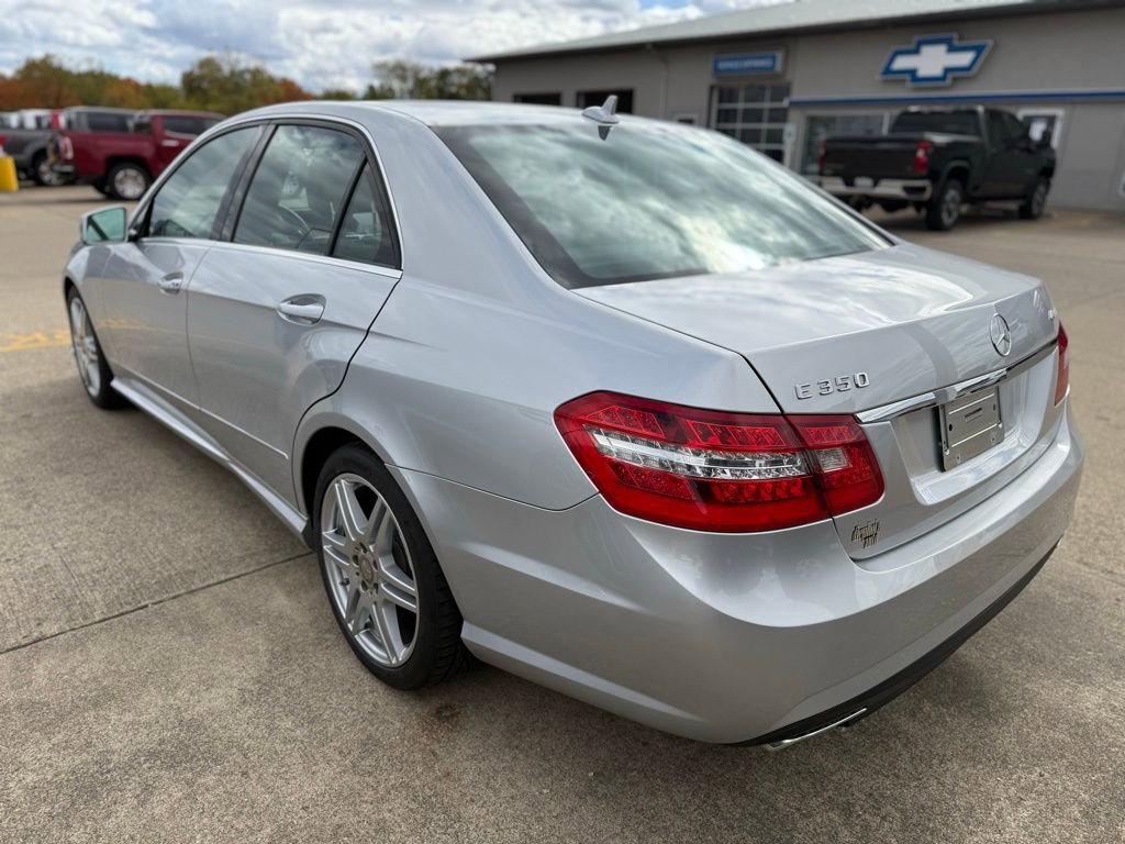 2011 Mercedes Benz E 350 Sedan photo 3