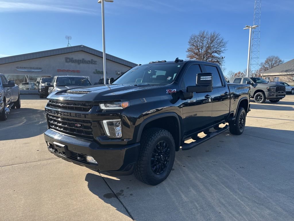 2021 Chevrolet Silverado 2500HD LTZ photo 2