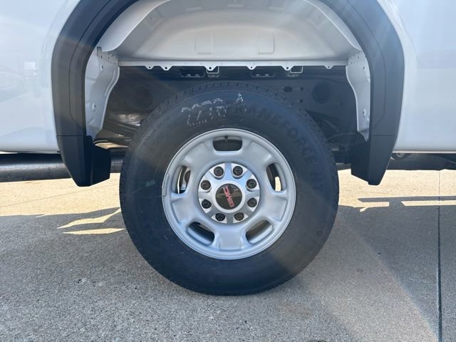 2026 GMC Sierra 2500HD Pro - Photo 10
