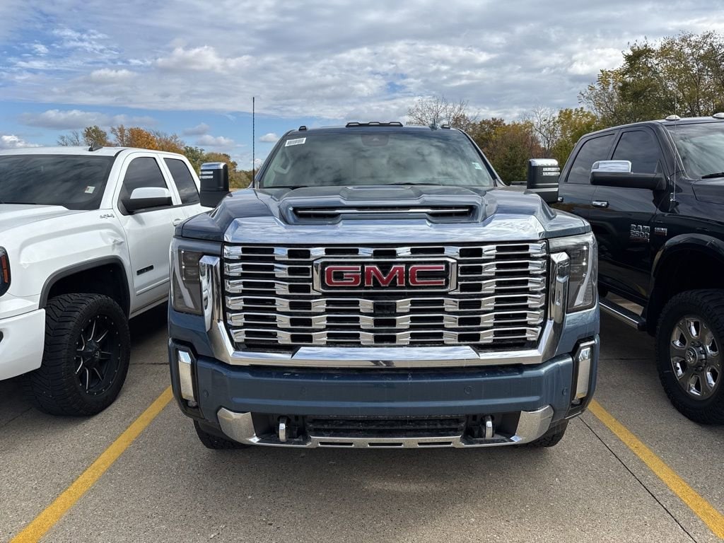New 2026 GMC Sierra 2500 HD Denali Truck