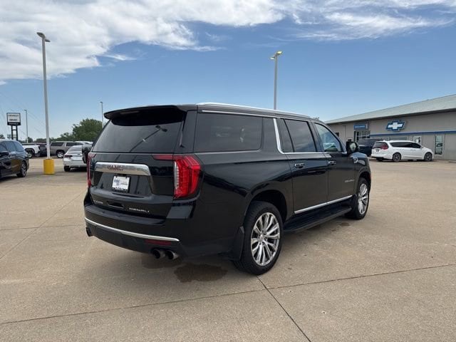 2022 GMC Yukon XL Denali - Photo 7