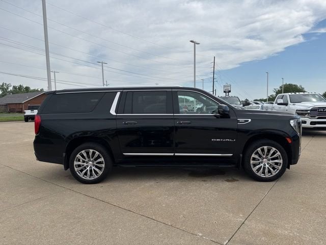 2022 GMC Yukon XL Denali - Photo 8