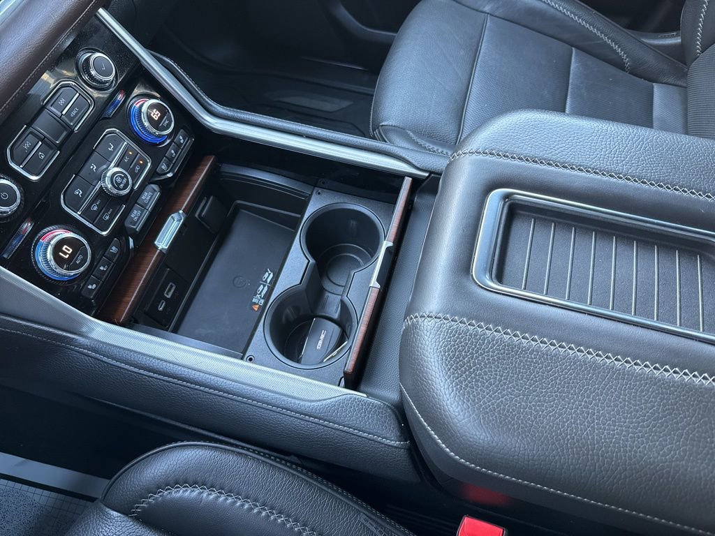 2022 GMC Yukon XL Denali - Photo 16