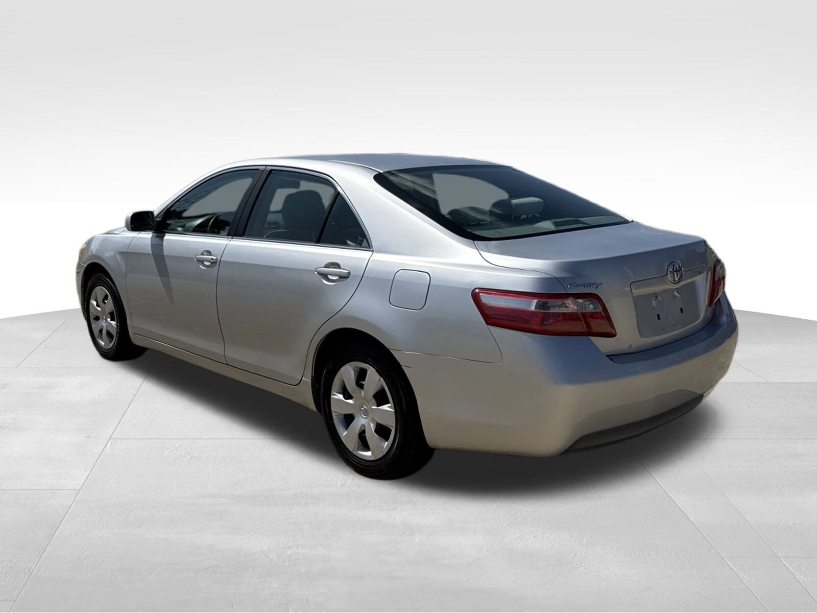 2009 Toyota Camry XLE photo 4