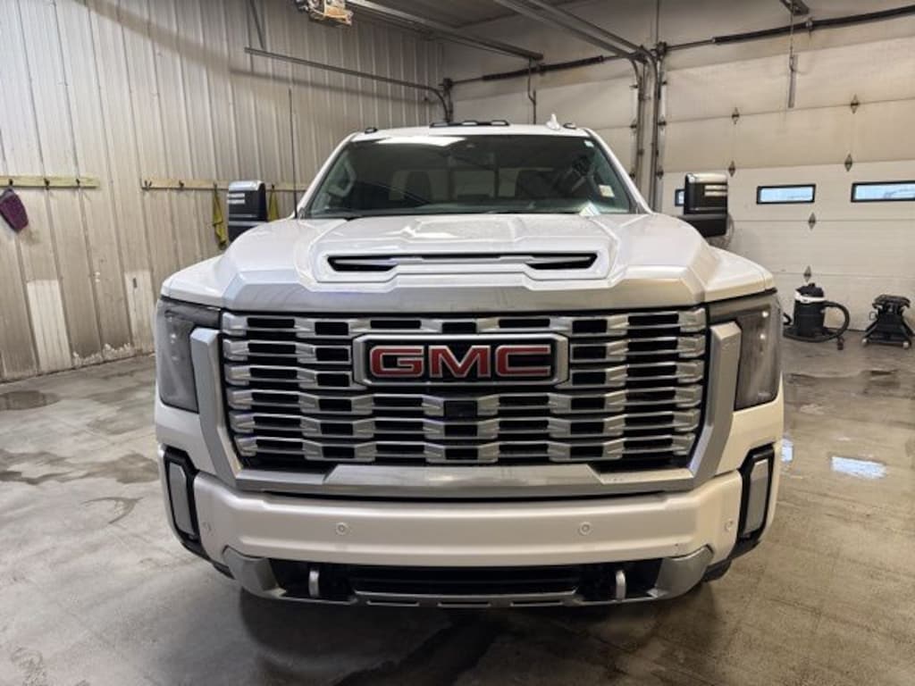 Used 2024 GMC Sierra 2500HD Denali Truck