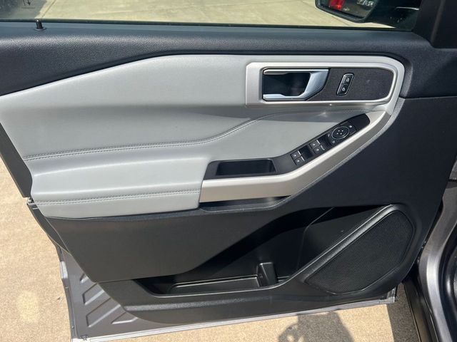 2022 Ford Explorer XLT - Photo 9