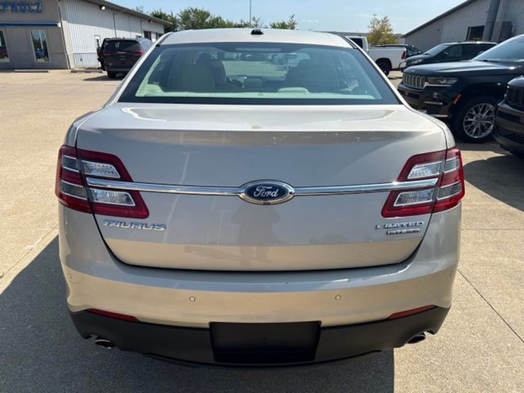 Used 2018 Ford Taurus Limited Sedan