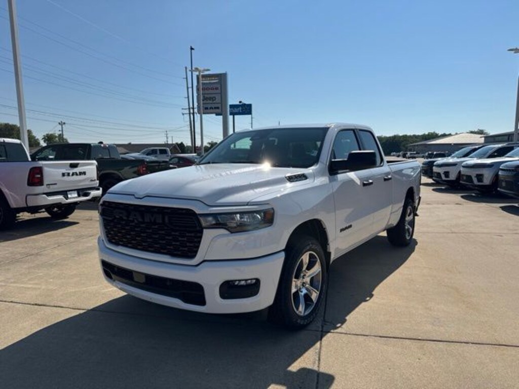 New 2026 Ram 1500 EXPRESS QUAD CAB 4X4 6'4 BOX Pickup