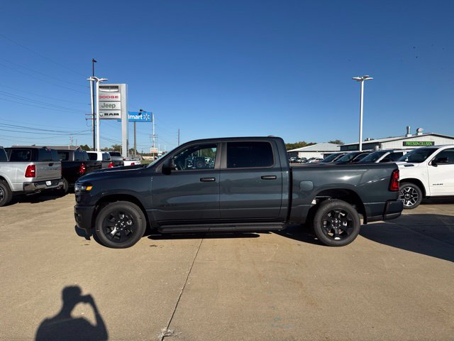 New 2027 Ram 1500 EXPRESS CREW CAB 4X4 5'7 BOX Pickup
