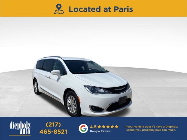 2018 Chrysler Pacifica Touring L Plus's photo