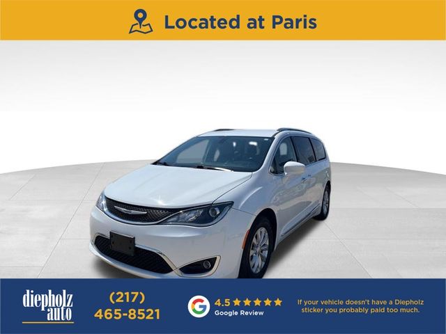 2018 Chrysler Pacifica Touring L Plus's photo