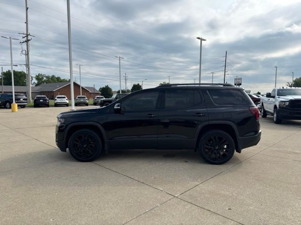 Used 2023 GMC Acadia SLT SUV